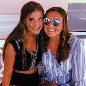 Meet your posher, Brooke!